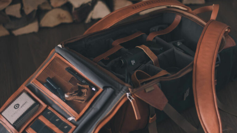 Packliste für Fotografen - Compagnon Rucksack mit Equipment, Kamera Canon 5D